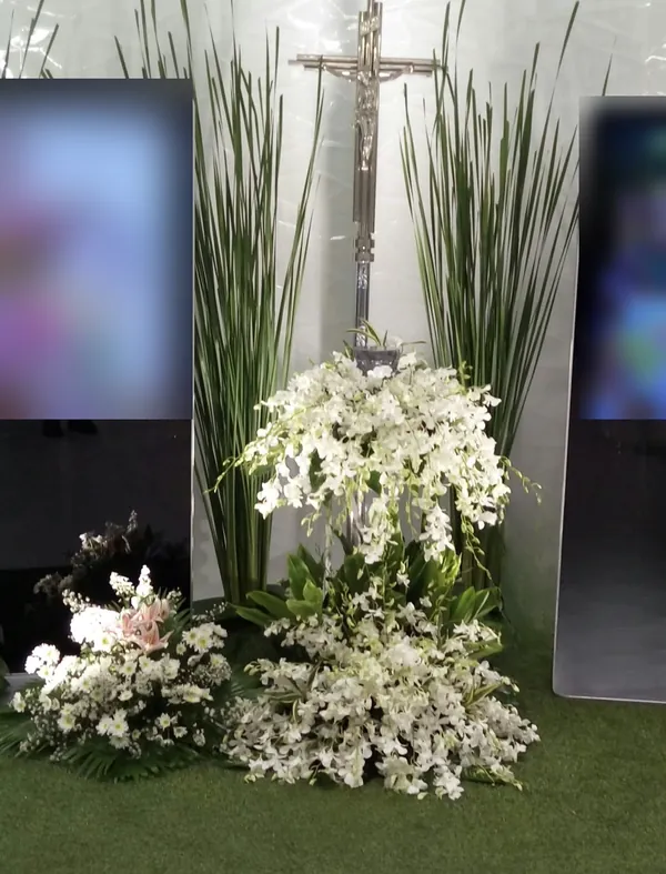 Funeral Package FP-22 — flower arrangement